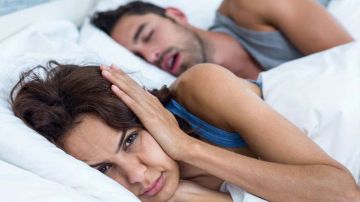 دراسة تحذر: النوم تحت الأنوار قد يسبب أمراض القلب