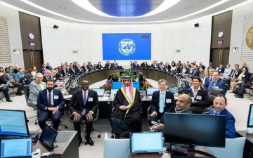 الخريف: الاقتصاد العالمي يمر بحالة عدم اليقين ويجب التعاون لضمان الاستقرار الخريف: الاقتصاد العالمي يمر بحالة عدم اليقين ويجب التعاون لضمان الاستقرار