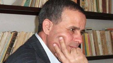 محمد بوحوش يكتب:...أضغـــاث حـــوار محمد بوحوش يكتب:...أضغـــاث حـــوار