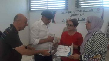 الإعلامي ماهر عبد الرحمان يقدم رواياته في المكتبة الجهوية بالمنستير: عندما يبدع الصحفي أدبا الإعلامي ماهر عبد الرحمان يقدم رواياته في المكتبة الجهوية بالمنستير: عندما يبدع الصحفي أدبا