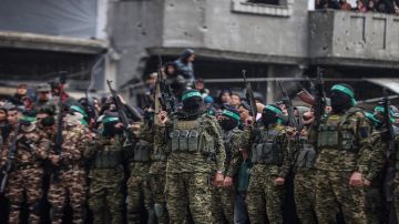 مصادر عسكرية إسرائيلية.. حمــ.ــاس ستسيطر على معظم القطاع اعتبارا من نهاية الأسبوع مصادر عسكرية إسرائيلية.. حمــ.ــاس ستسيطر على معظم القطاع اعتبارا من نهاية الأسبوع