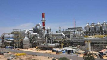 عمال المناولة بشركة تيفارت بالصخيرة: معاناة مستمرة ومطالب بالعدالة المهنية والاجتماعية