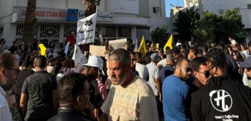 قابس: حالات الاختناق لدى التلاميذ في تزايد، مسيرة تدعو بفك المجمع الكيميائي (فيديو)