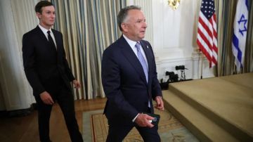 وفد حماس يصل إلى مصر وتفاؤل قبيل بدء التفاوض وفد حماس يصل إلى مصر وتفاؤل قبيل بدء التفاوض