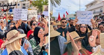 بالصور أصوات نساء تشارك بقوة في مسيرة تفكيك وحدات المجمع الكيميائي