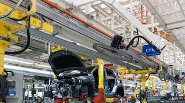 تحسن الصناعات الكهربائية والميكانيكية استثمارا وتصديرا تحسن الصناعات الكهربائية والميكانيكية استثمارا وتصديرا