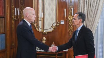 لدى استقباله وزير الفلاحة: رئيس الجمهورية يتابع آخر الاستعدادات لموسم جني الزيتون