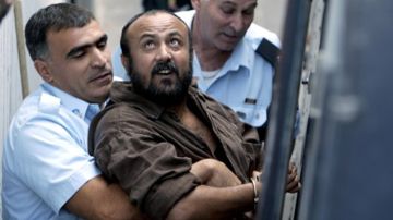 نبض الصحافة العربية والدولية: خلال صفقة تبادل الأسرى: المقاومة تتمسك بتحرير البرغوثي نبض الصحافة العربية والدولية: خلال صفقة تبادل الأسرى: المقاومة تتمسك بتحرير البرغوثي