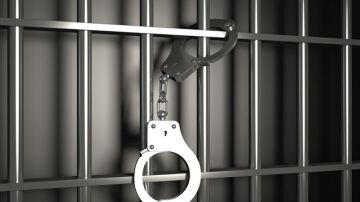 قضية حجز كمية كبيرة من الزطلة بميناء سوسة.. بطاقات إيداع بالسجن في حق 8 اشخاص قضية حجز كمية كبيرة من الزطلة بميناء سوسة.. بطاقات إيداع بالسجن في حق 8 اشخاص