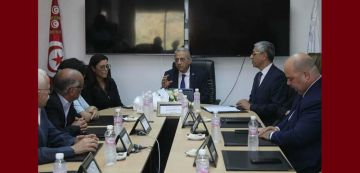 تونس وزير الصحة يشرف على تنصيب آمال فطوم، ر.م.ع الصيدلية المركزية