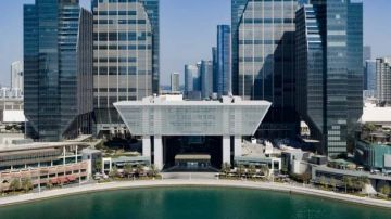 افتتاح متحف اللوفر مجددا بعد سرقة مجوهرات بـ100 مليون دولار افتتاح متحف اللوفر مجددا بعد سرقة مجوهرات بـ100 مليون دولار