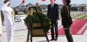 الرئيس من بنزرت في احياء الذكرى 62 لعيد الجلاء: ستتواصل حرب التحرير من أجل القضاء على الفساد  الرئيس من بنزرت في احياء الذكرى 62 لعيد الجلاء: ستتواصل حرب التحرير من أجل القضاء على الفساد