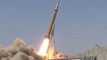 استخبارات غربية تتحدث عن إعادة بناء إيران قدراتها الصاروخية بدعم صيني استخبارات غربية تتحدث عن إعادة بناء إيران قدراتها الصاروخية بدعم صيني