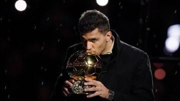 ملف رودري يعود إلى طاولة ريال مدريد مقابل صفقة ضخمة
