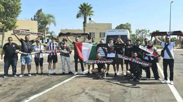استياء من التحكيم والجمهور يصنع الحدث...الخطوي يتوعّد برد «قاس» بعد هزيمة «البقلاوة» في المغرب استياء من التحكيم والجمهور يصنع الحدث...الخطوي يتوعّد برد «قاس» بعد هزيمة «البقلاوة» في المغرب