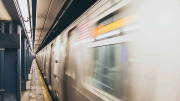 مقتل فتاتين في مترو الأنفاق بسبب تحد خطير على تيك توك