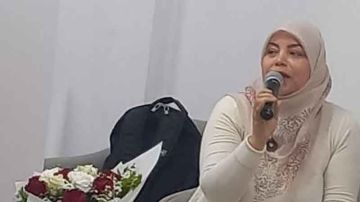 الكاف: منتدى نون للتعريف بالكتاب والترغيب في المطالعة