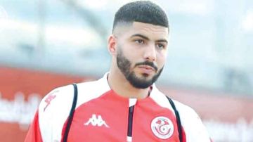 يلهف الملايين ولا يقدم المطلوب : ماذا يفعل الصرارفي في النادي الإفريقي؟