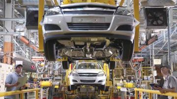 بسبب الهيمنة الأوروبية ولوبيات التوريد : قطاع تصنيع السيارات في خبر كان ! بسبب الهيمنة الأوروبية ولوبيات التوريد : قطاع تصنيع السيارات في خبر كان !