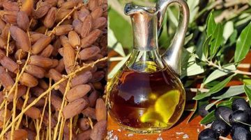 إجراءات إستثنائية لتنظيم عمليات توزيع منتوجات التمور والتفاح والقوارص والرمان والزيتون