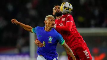 طاقم تحكيم فرنسي لإدارة مباراة تونس والبرازيل الودية