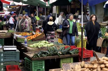 تونس تبحث اتفاقا تجاريا مع الصين وسط مخاوف وتحذيرات تونس تبحث اتفاقا تجاريا مع الصين وسط مخاوف وتحذيرات