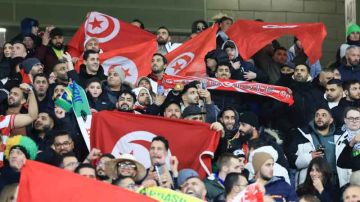 في ليلة الابداع في فرنسا ...الجمهور التونسي يبهر الجميع وينتصر لفلسطين