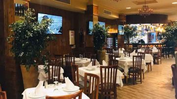 في لقاء وزير السياحة بالمهنييـن ... أسعار تفاضلية للعائلات التونسية في المطاعم السياحية