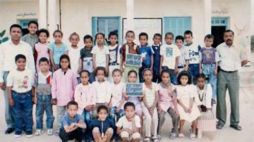 ذاكرة صورة ... قسم الأولى أ بالمدرسة الابتدائية إبراهيم القمودي بحامة الجريد سنة 2001 2002 ذاكرة صورة ... قسم الأولى أ بالمدرسة الابتدائية إبراهيم القمودي بحامة الجريد سنة 2001 2002