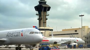 الإغلاق الحكومي يشل حركة الطيران في الولايات المتحدة الأمريكية الإغلاق الحكومي يشل حركة الطيران في الولايات المتحدة الأمريكية