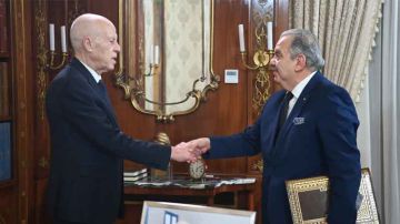 دعــــا إليـــه رئيــــس الجمهوريــــــة .. تطهير قطاع الرياضة وملاحقة السماسرة دعــــا إليـــه رئيــــس الجمهوريــــــة .. تطهير قطاع الرياضة وملاحقة السماسرة