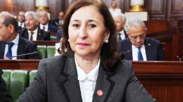 رئيسة الحكومة: ستعمل الدولة خلال سنة 2026 على تحقيق نمو بـ3.3 بالمائة رئيسة الحكومة: ستعمل الدولة خلال سنة 2026 على تحقيق نمو بـ3.3 بالمائة