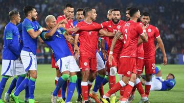 المنتخب البرازيلي يفقد خدمات أبرز ركائزه في مواجهة المنتخب التونسي