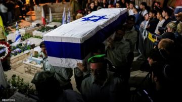 دولة الاحتلال تتسلم رفات أحد الرهائن الأربعة المتبقين في غزة دولة الاحتلال تتسلم رفات أحد الرهائن الأربعة المتبقين في غزة