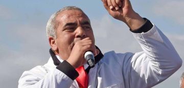 الأستاذ الكريشي: اليعقوبي بسجن مرناق واقف كما يقف الجبل في وجه العاصفة الأستاذ الكريشي: اليعقوبي بسجن مرناق واقف كما يقف الجبل في وجه العاصفة