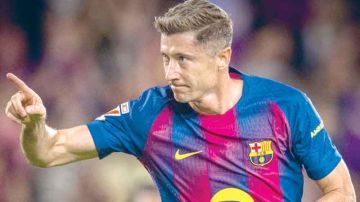 يعتبره البعض من أحسن المهاجمين في التاريخ : ليفاندوفسكي يتحدث عن الفترة المتبقية من مسيرته يعتبره البعض من أحسن المهاجمين في التاريخ : ليفاندوفسكي يتحدث عن الفترة المتبقية من مسيرته