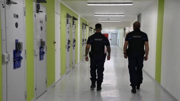 فرنسا.. فرار محتجزين اثنين من أحد السجون 