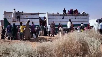 نزوح جماعي من الفاشر وتحركات عسكرية متسارعة في السودان نزوح جماعي من الفاشر وتحركات عسكرية متسارعة في السودان