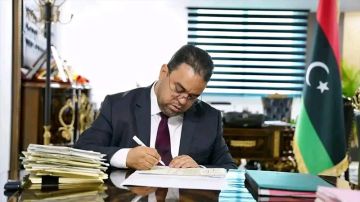 بسبب طباعة الكتب .. ايقاف وزير التربية الليبي بسبب طباعة الكتب .. ايقاف وزير التربية الليبي