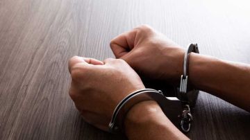 المنزه: القبض على شاب اقتحم منزلا وهدد صاحبته بسكين المنزه: القبض على شاب اقتحم منزلا وهدد صاحبته بسكين