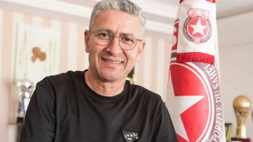 النجم الساحلي: زبير بية يتمسك بإستقالته من الرئاسة النجم الساحلي: زبير بية يتمسك بإستقالته من الرئاسة