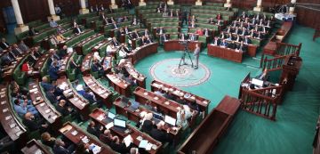 البرلمان: ب131 صوتا، المصادقة على توريد سيارة لكل عائلة