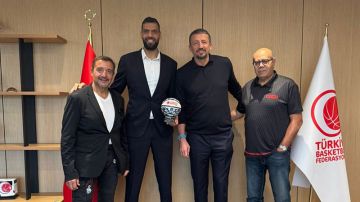 عقد شراكة منتظر بين الجامعة التونسية لكرة السلة ونظيرتها التركية