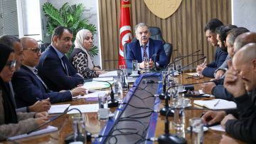 وزير الشباب والرياضة يجتمع برؤساء وممثلي أندية الرابطة الثانية لكرة القدم