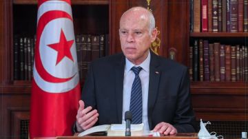 رئيس الجمهورية يدعو إلى ضرورة ملاحقة شبكات السمسرة في القطاع الرياضي