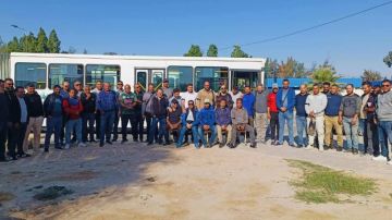 وقفة احتجاجية تضامنية لاعوان الشركة الجهوية للنقل القوافل بسيدي بوزيد والمكناسي وقفة احتجاجية تضامنية لاعوان الشركة الجهوية للنقل القوافل بسيدي بوزيد والمكناسي