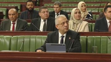 ميزانية وزارة الصحة: انتداب 4000 عون وبرمجة تسوية حوالي 1000 خطة من عمال الحضائر