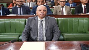 وزير النقل: برمجة اقتناءات جديدة لطائرات وحافلات وعربات مترو ضمن مشروع ميزانية2026