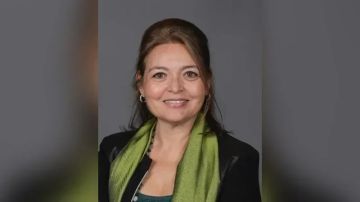 التونسية آمنة قويدر تتوج بجائزة الانجاز مدى الحياة 2025 بالمدينة المنورة