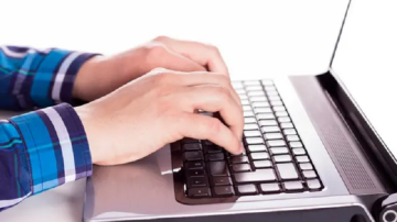 دراسة: 48 من شباب تونس يستقون معلوماتهم الصحية والجنسية من الإنترنت